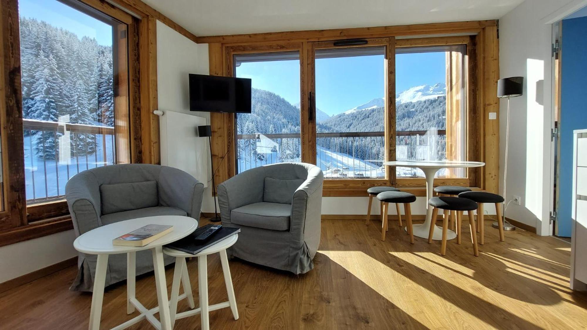 Croix-des-verdon Full Renovated - In And Out - 1650 With Covered Parking